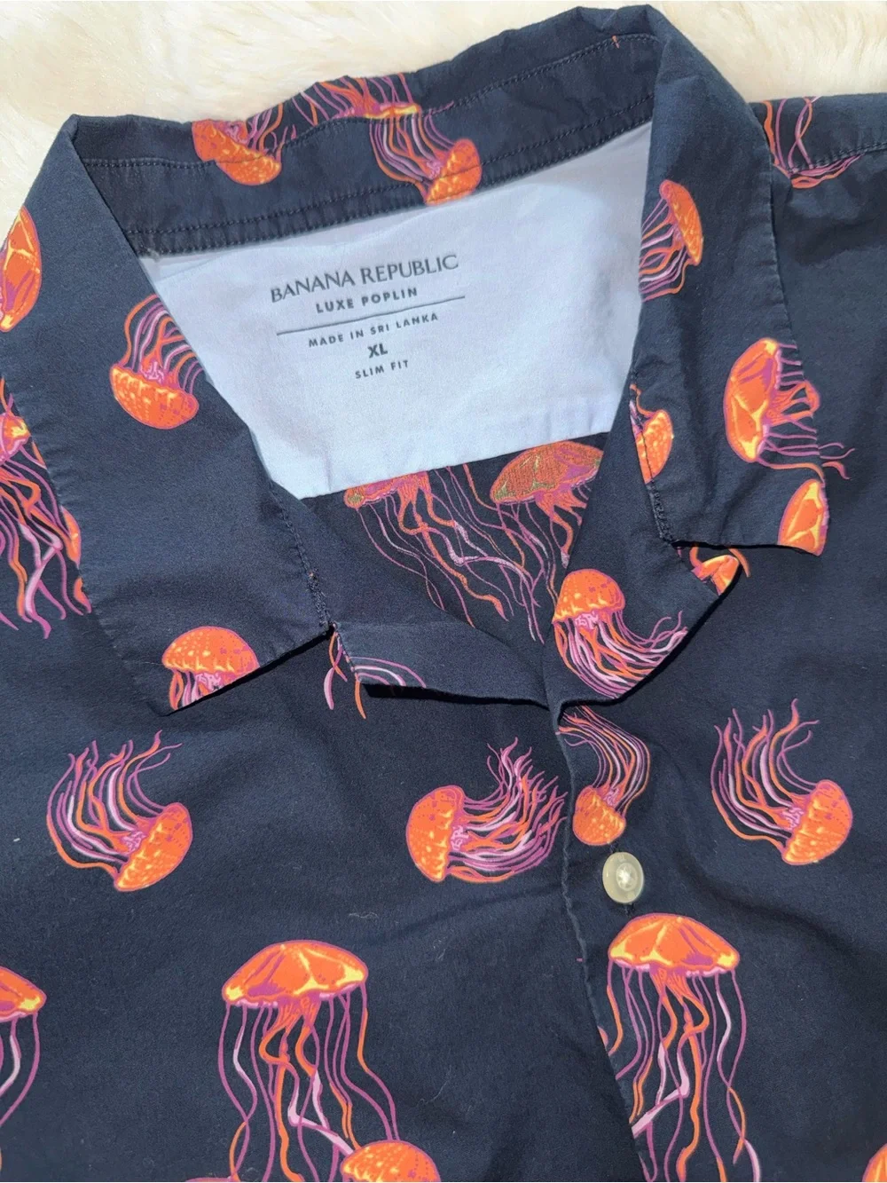 Banana Republic Navy Short-Sleeve Button Down with Jellyfish Print XL